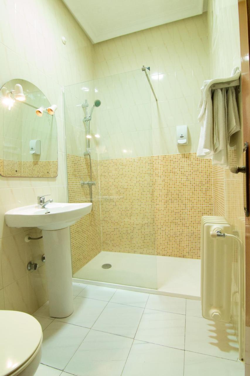 Hostal Santa Ana 마드리데호스 외부 사진